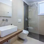 Apartment Luxury Lovorka 3 & 4***/****