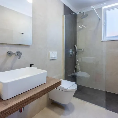 Apartmán Luxury Lovorka 3 & 4***/****