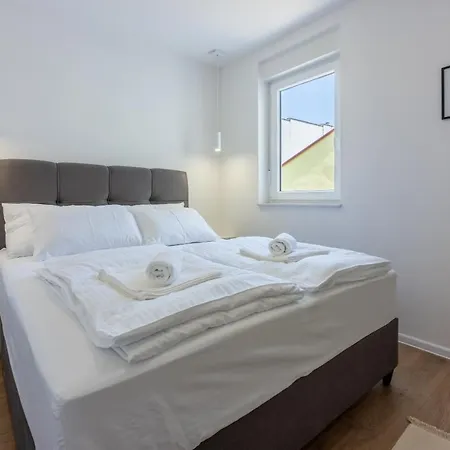 Luxury Lovorka 3 & 4***/**** Apartment