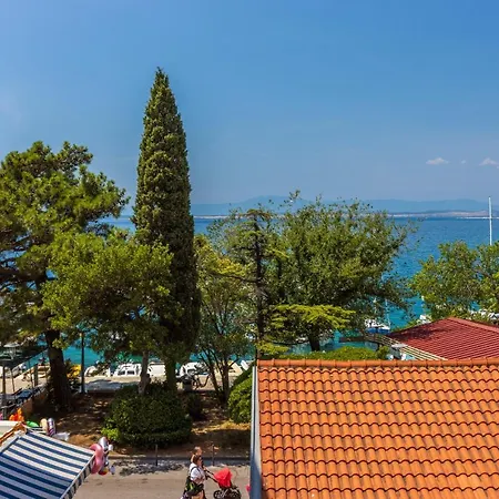 Luxury Lovorka 3 & 4***/**** Apartament *