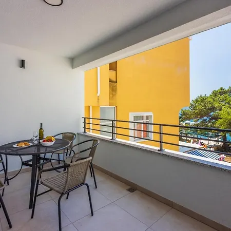 Apartment Luxury Lovorka 3 & 4***/****
