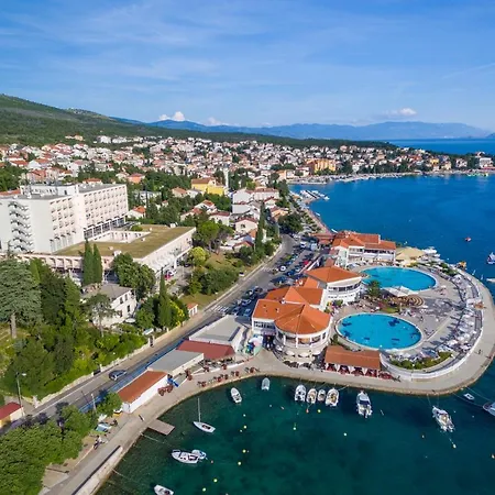 Apartment Luxury Lovorka 3 & 4***/****