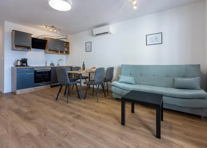 Luxury Lovorka 3 & 4***/**** Apartment